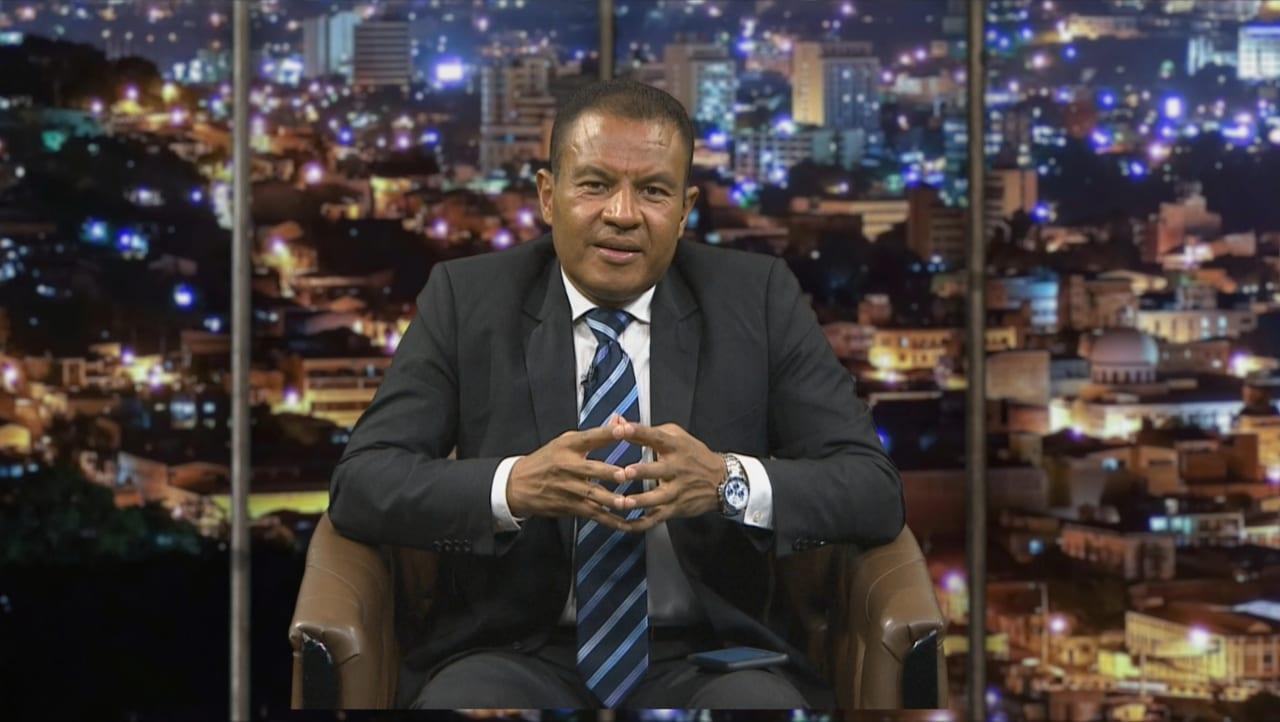Imagen Principal de Nota: Al Banquillo: Entrevistas con expertos del acontecer nacional