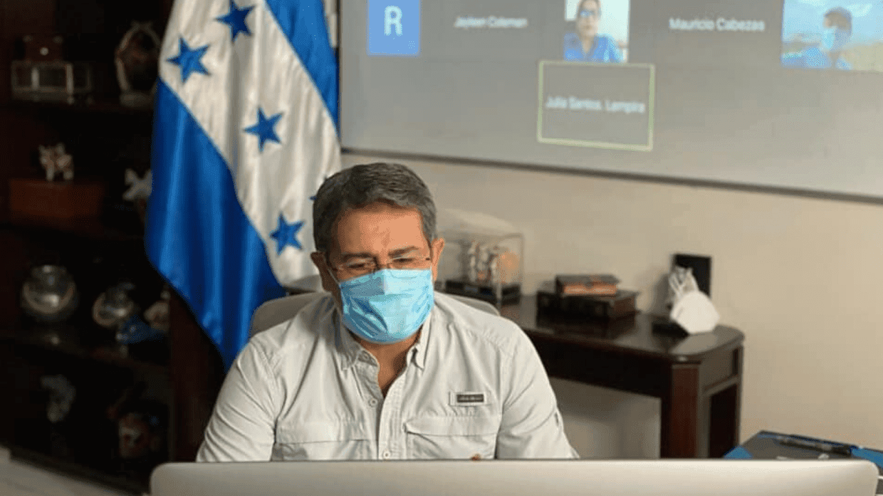 Imagen Principal de Nota: Presidente Hernández y su esposa dan positivos de covid-19