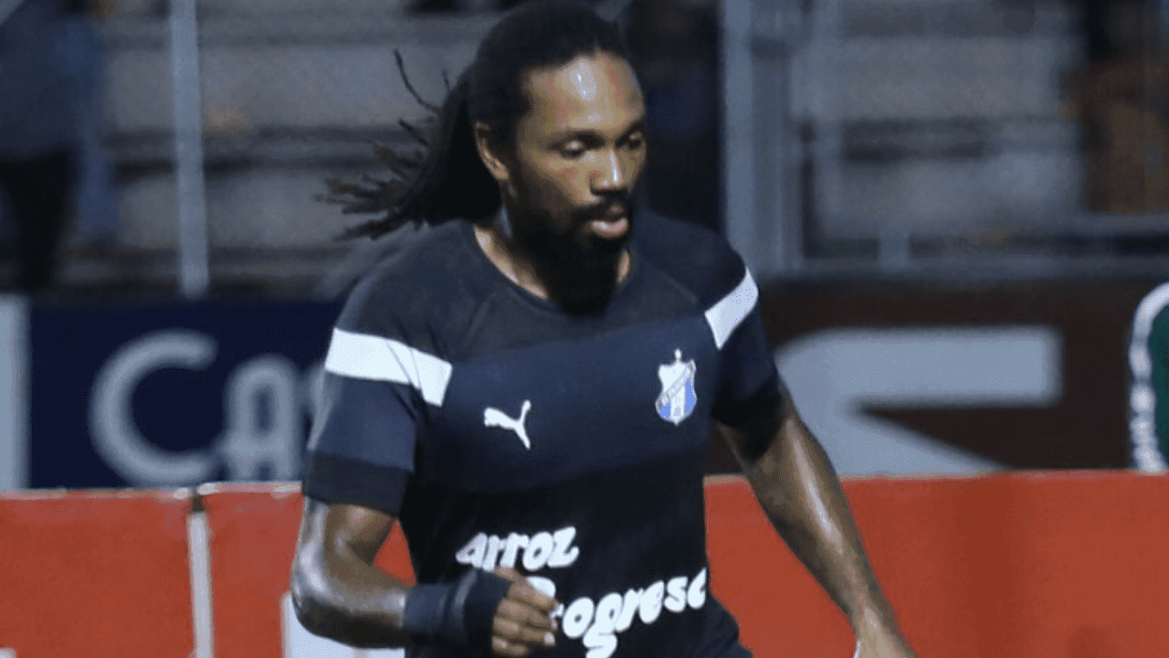 Imagen Principal de Nota: Roy Smith dice lo que más lo marcó al jugar en Honduras y la respuesta te sorprenderá
