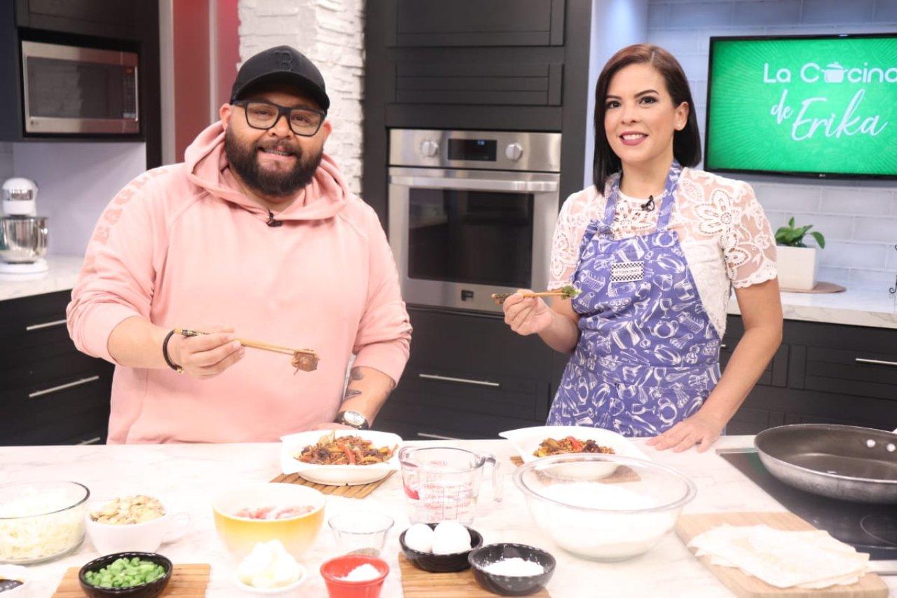 Imagen Principal de Nota: Aprende a preparar chop suey, tacos chinos y tempura helado en La cocina de Keyla