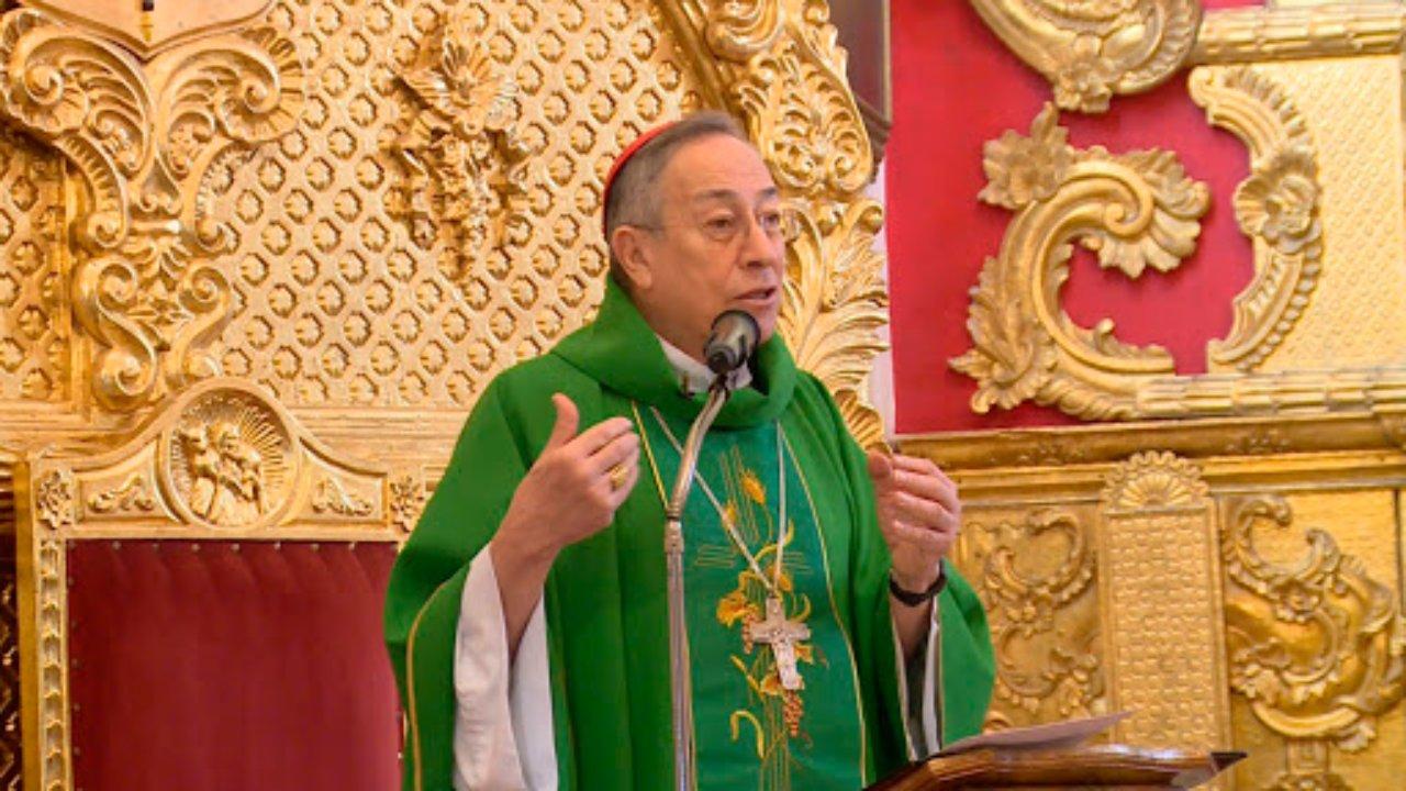 Imagen Principal de Nota: Cardenal Óscar Andrés Rodríguez: "aquellos que rechazan a los enfermos, no son de Cristo"