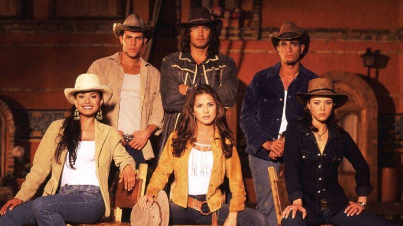 Imagen de Así se ven protagonistas de Pasión de Gavilanes tras reencontrarse 16 años después del estreno de la novela