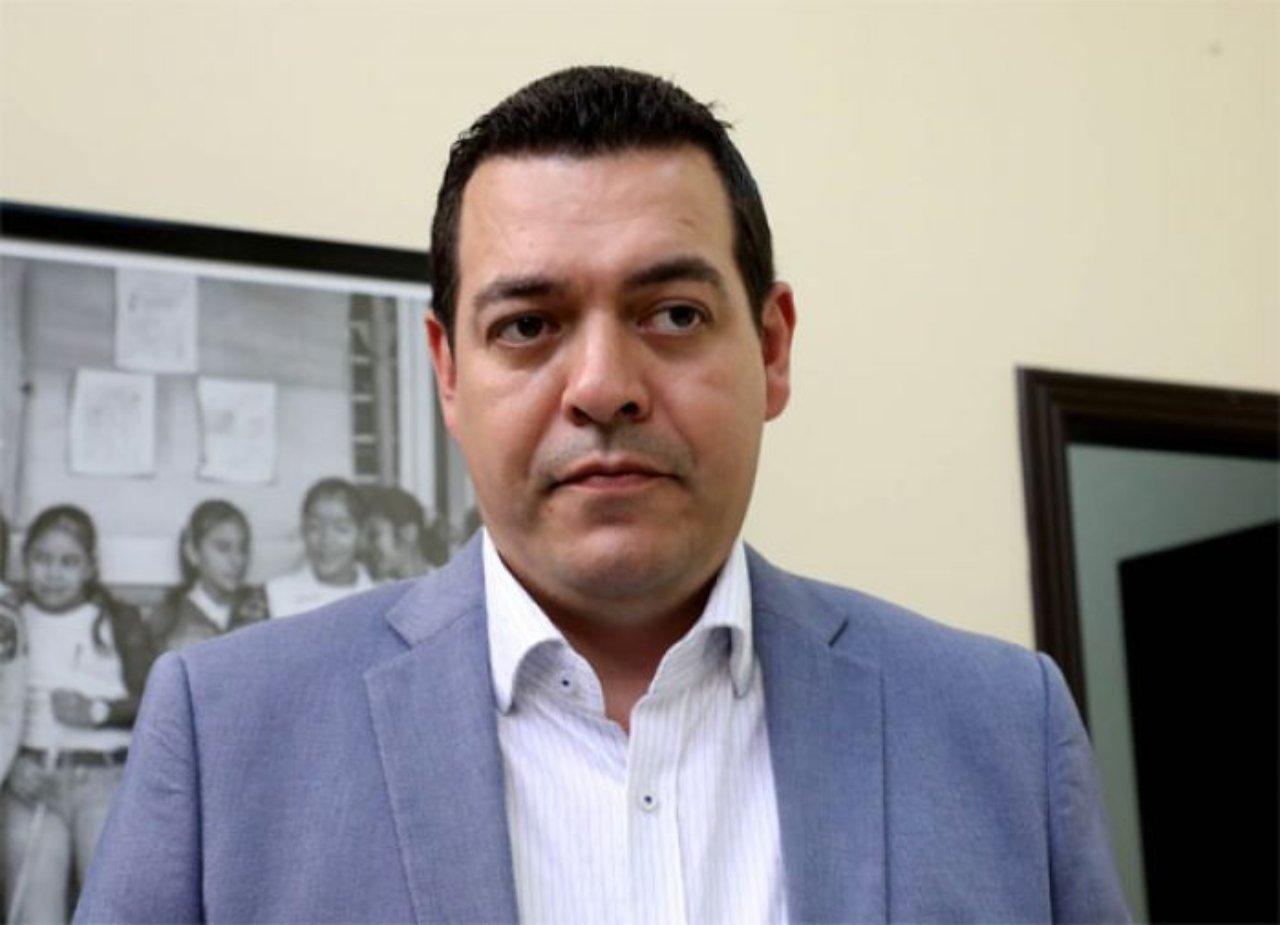 Imagen Principal de Nota: Coronavirus: Ministro de trabajo alerta que  empresas pueden despedir después de 120 días de suspensión