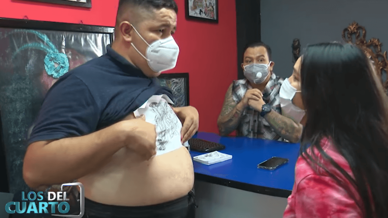 Imagen Principal de Nota: Los del Cuarto: Octavio Manteco se realizó un tatuaje y no te imaginarás lo que pasó
