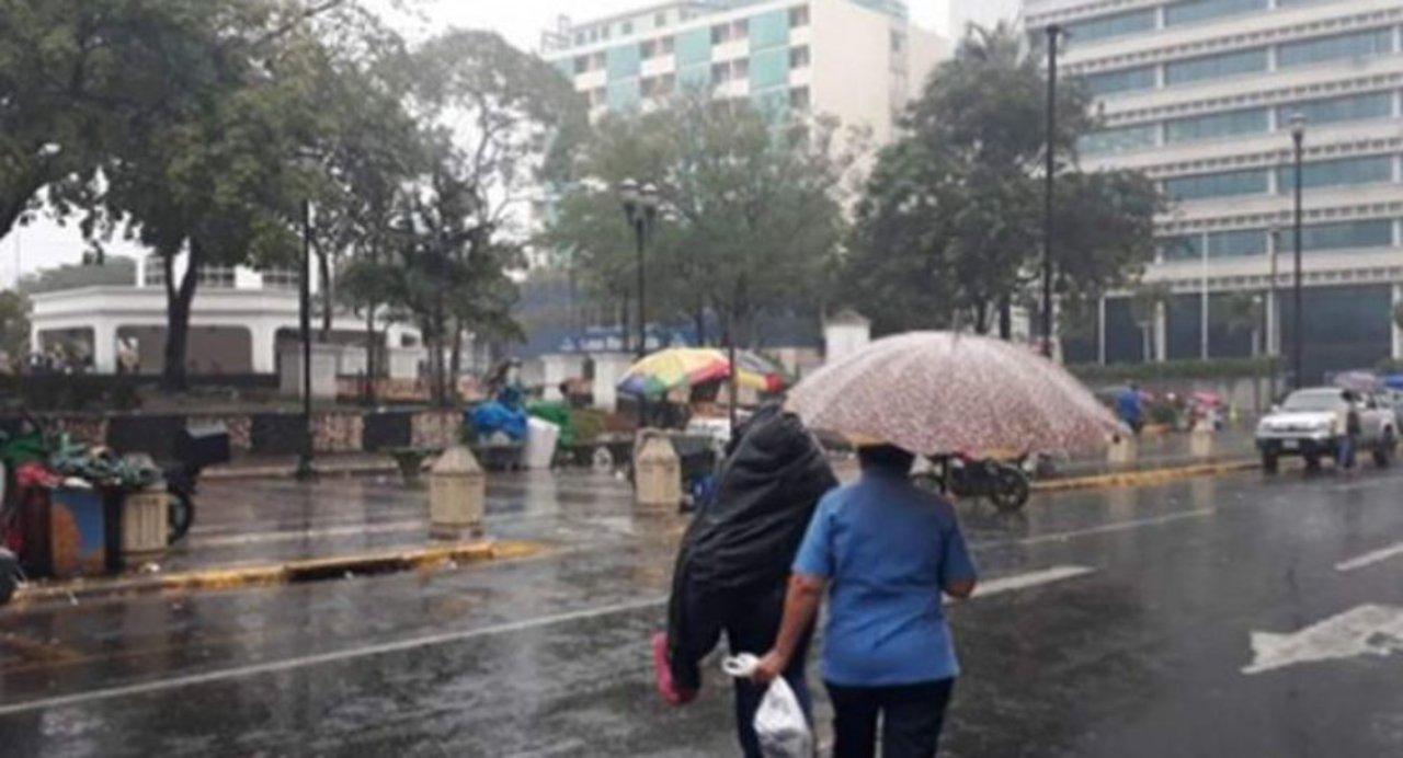 Imagen Principal de Nota: Pronostican lluvias en el territorio hondureño tras el paso de Hanna y Douglas