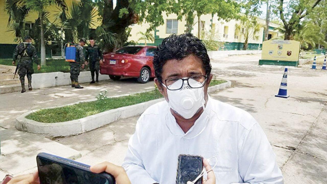 Imagen de Quintín Soriano dice que "Cifras que presentan en las cadenas no son ciertas" y ofrece una solución ante contagios masivos