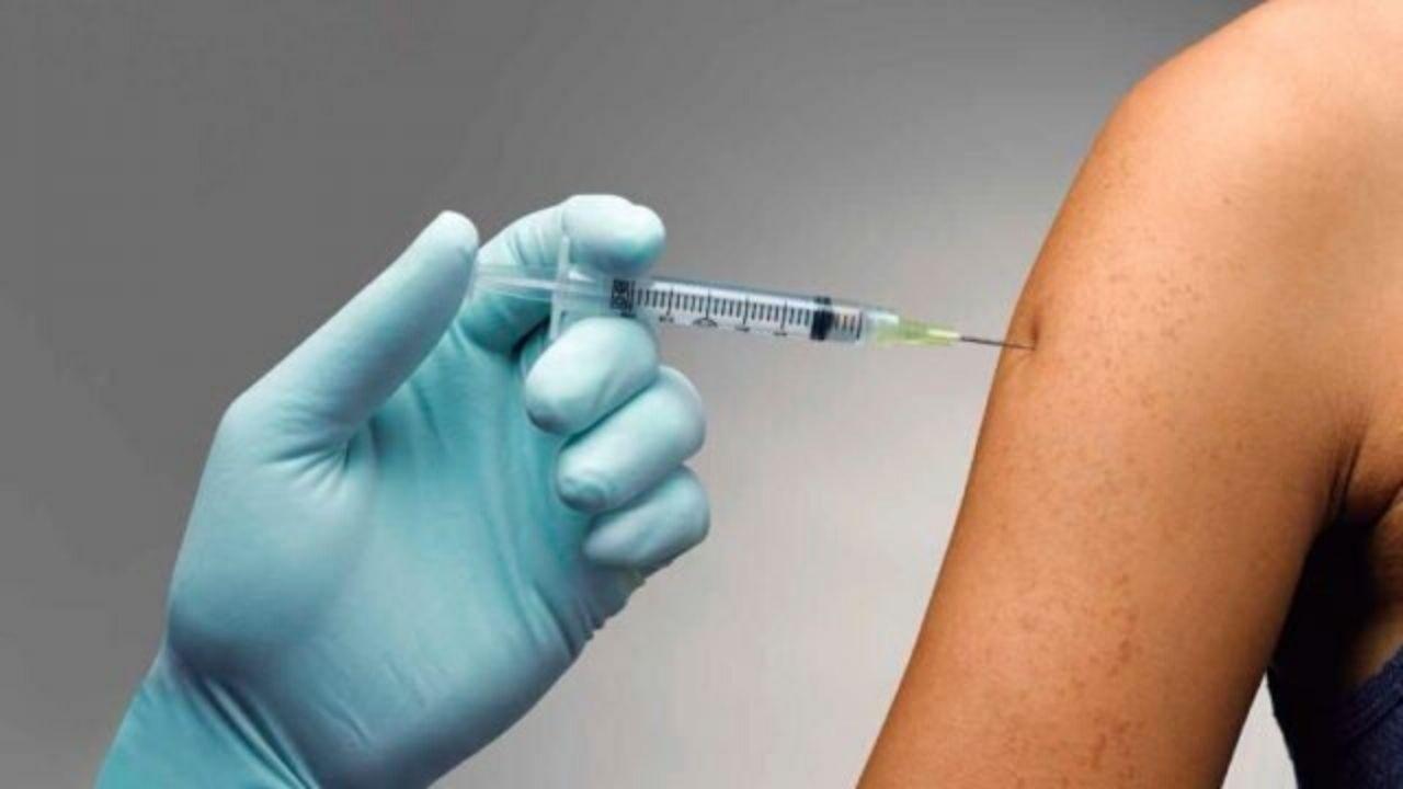 Imagen Principal de Nota: ¿Qué estado de salud presentan los voluntarios que recibieron la potencial vacuna del covid-19 en Rusia?