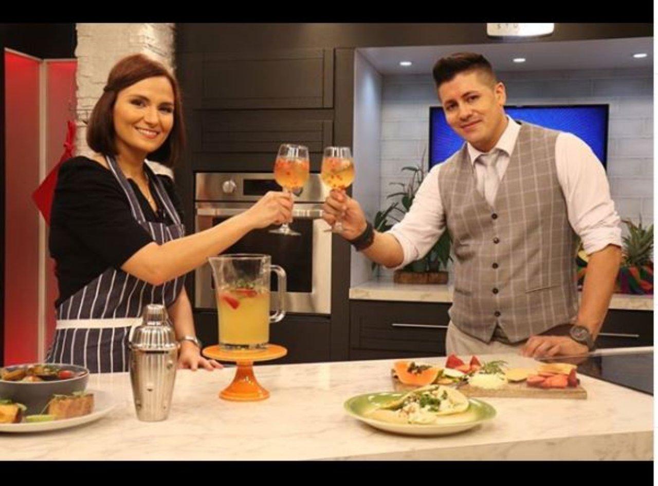 Imagen Principal de Nota: Fabricio Servellón te enseña a preparar tacos mexicanos, almejas al vino y boursin en La Cocina del Cinco