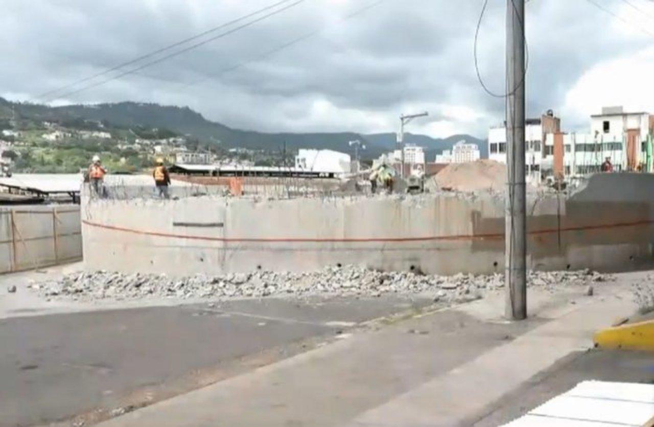 Imagen Principal de Nota: Retoman trabajos de construcción del Trans-450 en plena pandemia por covid
