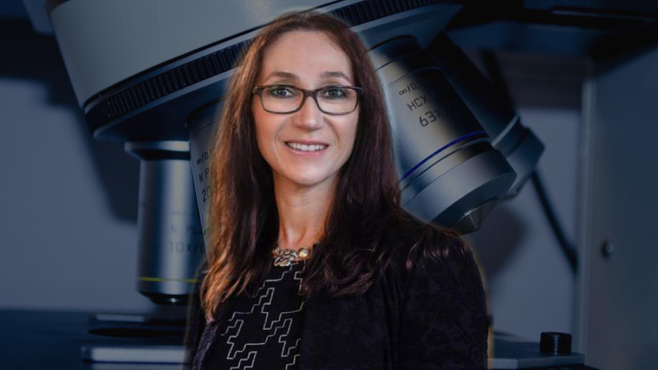 Imagen Principal de Nota: Científica hondureña María Elena Bottazzi dentro de las 100 mujeres más poderosas, según revista Forbes