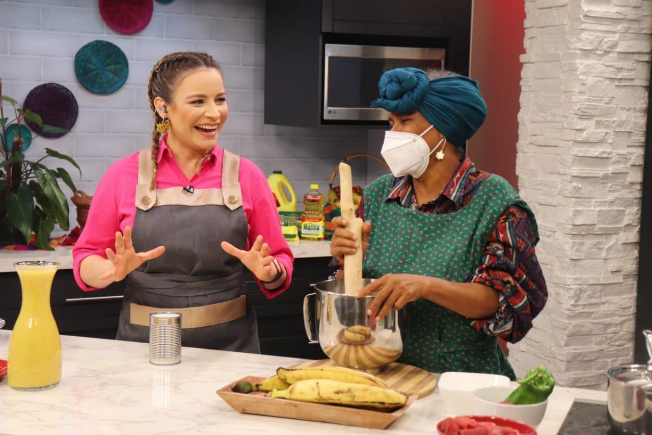 Imagen Principal de Nota: Aprende a preparar un exquisito pudín de banano y un delicioso wabul en La Cocina de Keyla