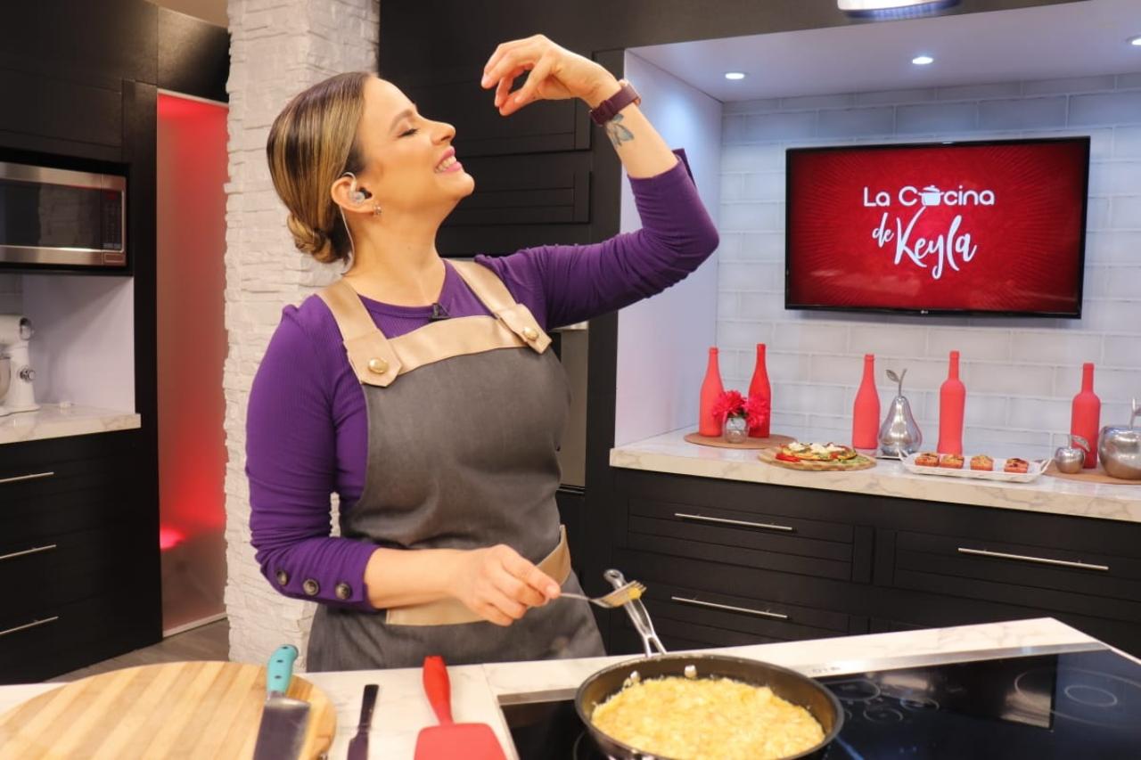 Imagen Principal de Nota: Aprende a preparar muffin de avena, frittata y tortilla de papa con chips en La Cocina de Keyla