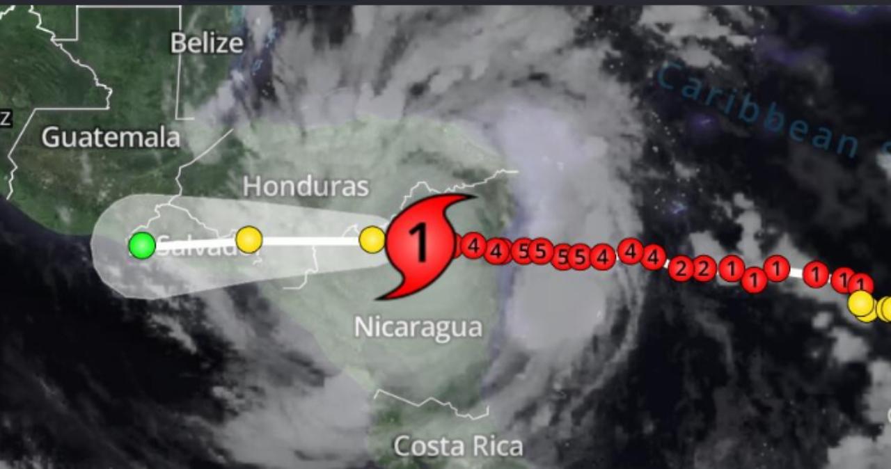 Imagen Principal de Nota: Iota se degrada a tormenta tropical, horas antes de ingresar a Honduras