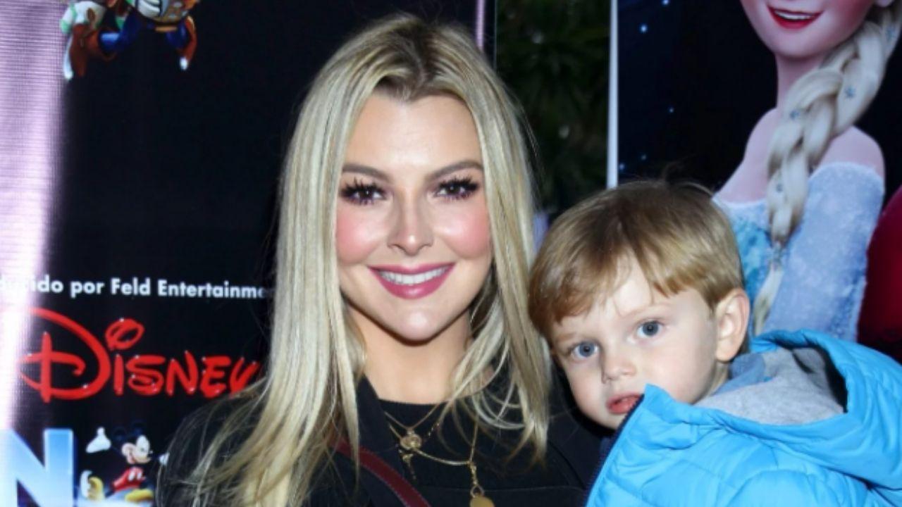 Imagen Principal de Nota: ¡Tierno dúo! Marjorie de Sousa estrena canción navideña junto a su hijo