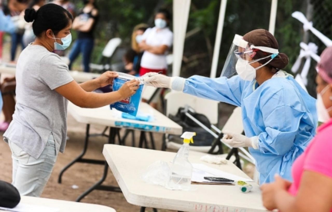 Imagen Principal de Nota: Brigada médica cubana llegará a Honduras  a reforzar lucha contra el Covid, anuncia ministra de Salud