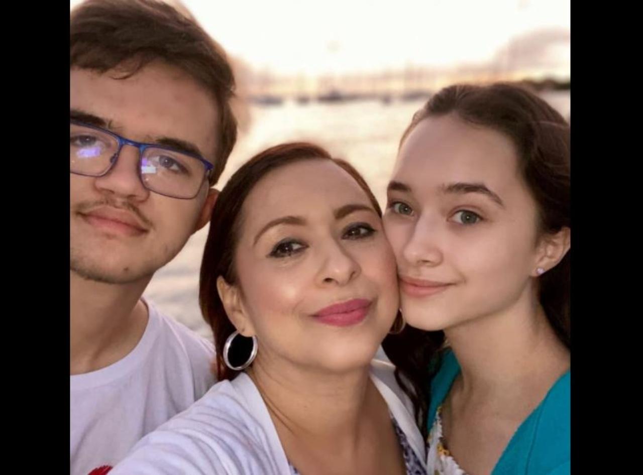 Imagen Principal de Nota: La hondureña Neida Sandoval con hermoso mensaje y fotos de sus hijos envía buenos deseos en esta Navidad