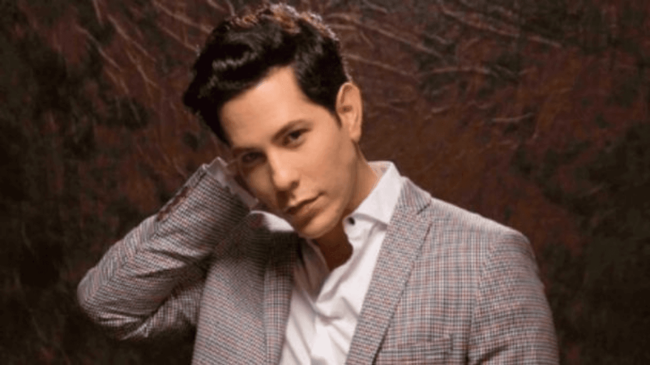 Imagen Principal de Nota: Cantante de RBD se defiende de hombre que lo acusa de transmitirle el VIH