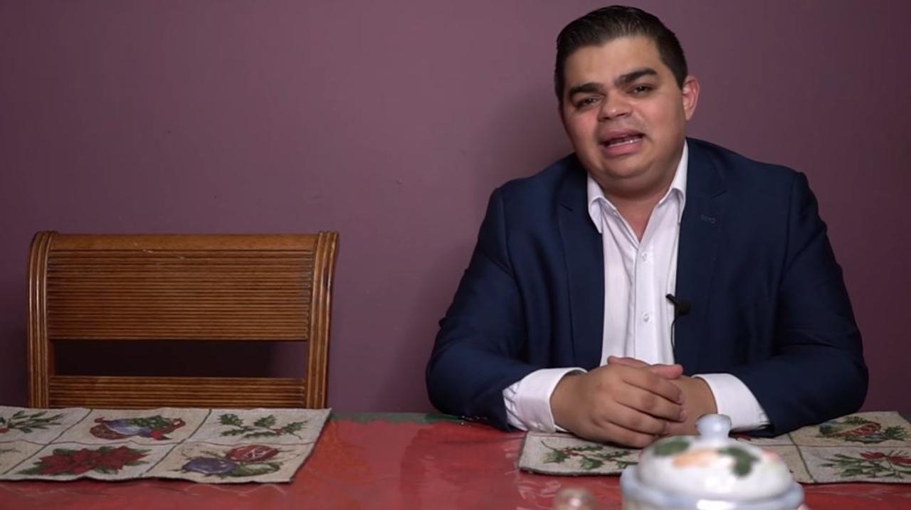 Imagen Principal de Nota: 'La silla vacía', el homenaje de Rely Maradiaga a quienes ya no están físicamente esta Navidad
