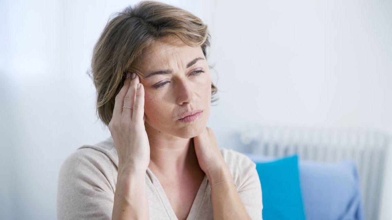 Imagen Principal de Nota: ¿Cómo sabe una mujer que está por llegar a la menopausia?, experta lo explica