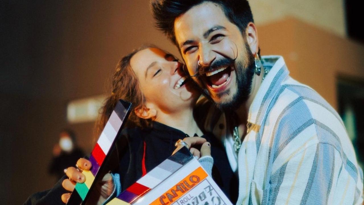 Imagen Principal de Nota: Camilo confesó si tiene prohibido besar a otras mujeres en sus videos