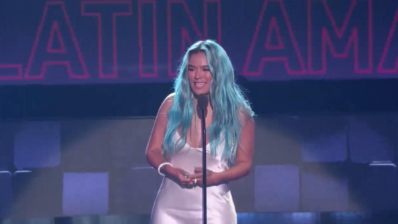 Imagen Principal de Nota: ´Bichota y con todo que sí se puede´, el alentador mensaje de ´Karol G´ tras recibir su premio en los Latin AMAS 2021