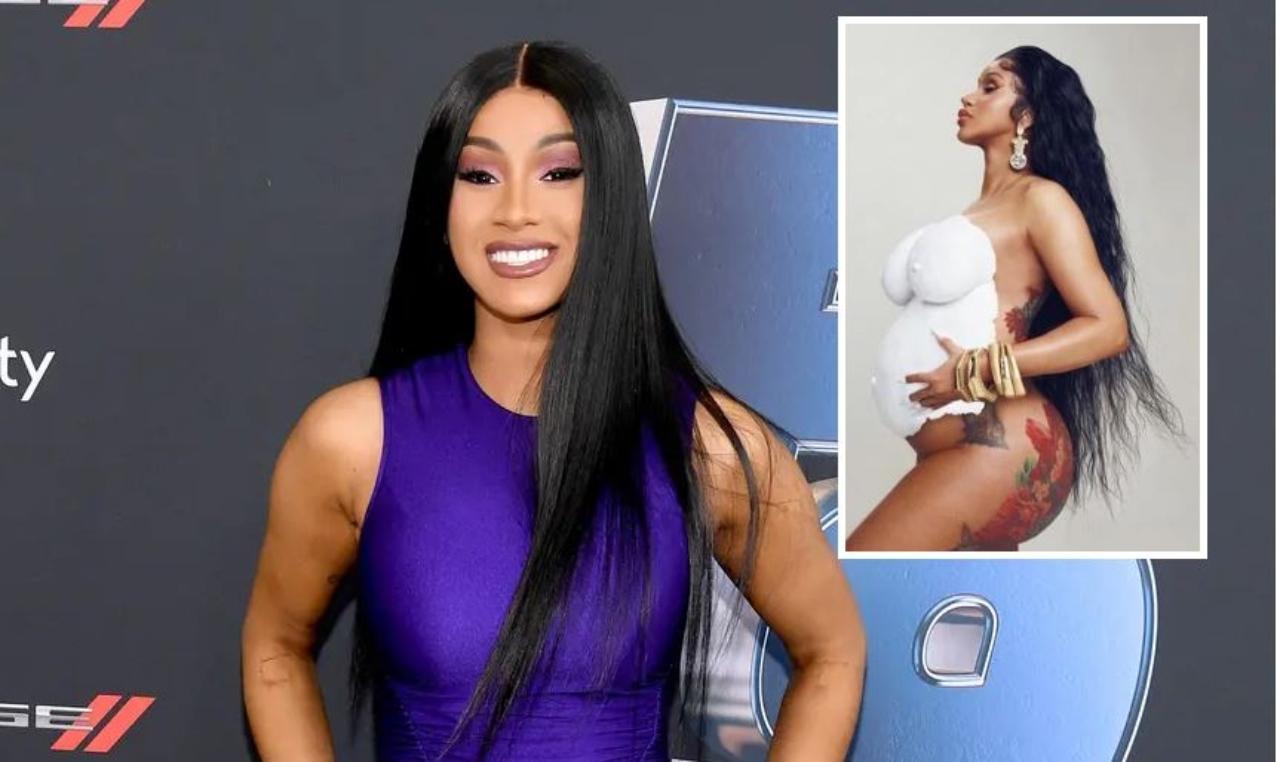 Imagen Principal de Nota: Cardi B anunció su segundo embarazo con un sexy desnudo, esta es la foto