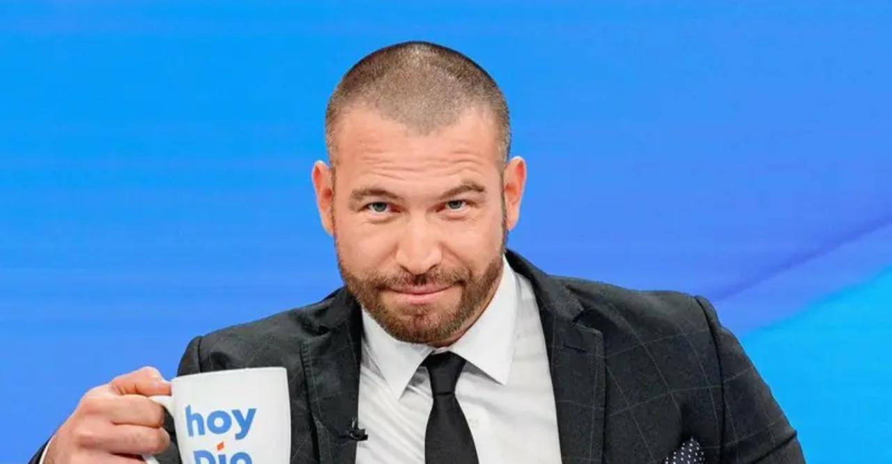 Imagen Principal de Nota: Rafael Amaya comparte su experiencia con las adiciones y envía emotivo mensaje a quienes las sufren
