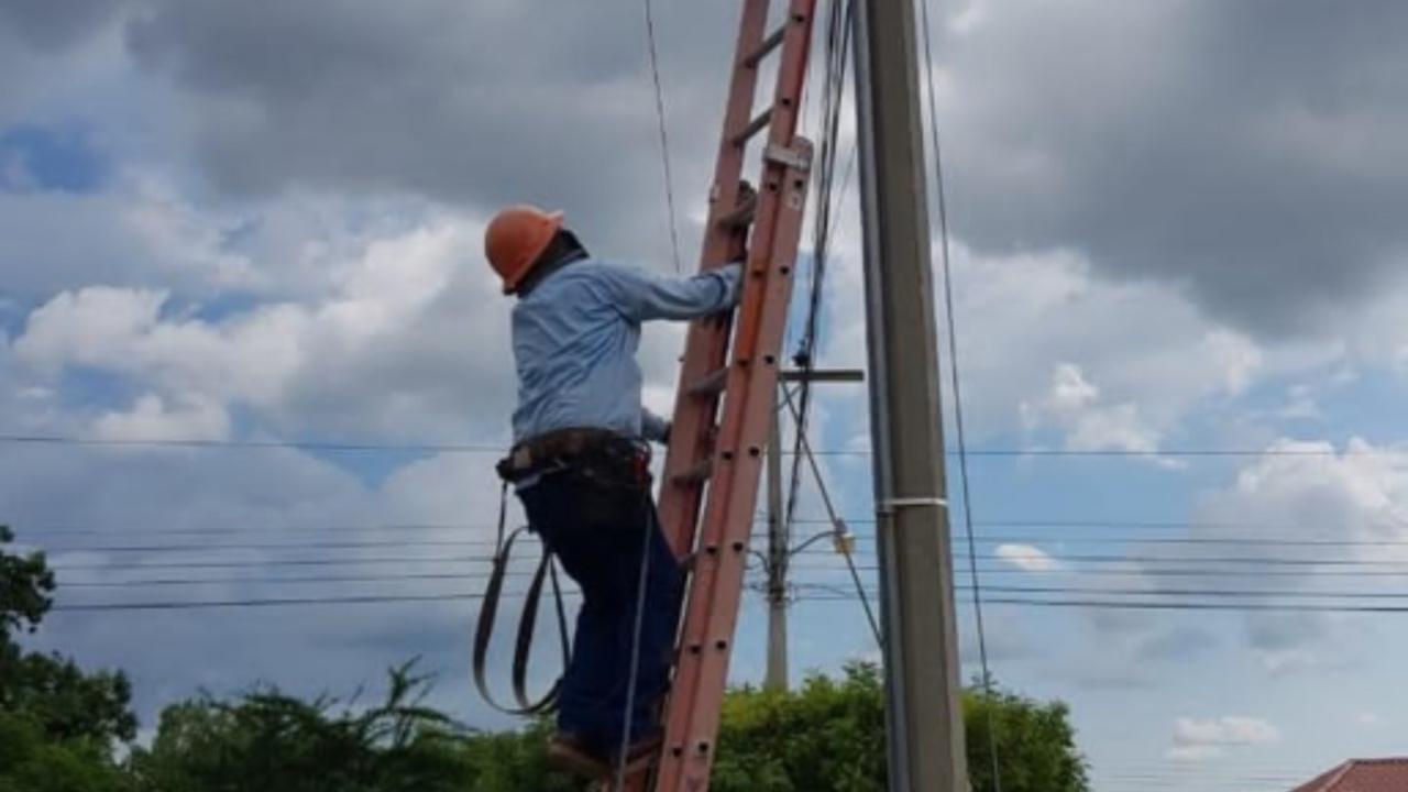 Imagen Principal de Nota: Honduras, Nicaragua y Guatemala sin energía eléctrica por falla en sistema regional