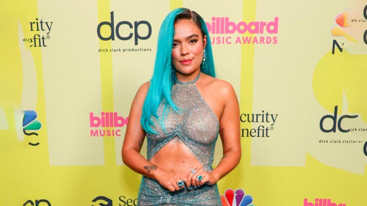 Imagen Principal de Nota: Karol G sube la temperatura con sensual baile y diminuta prenda