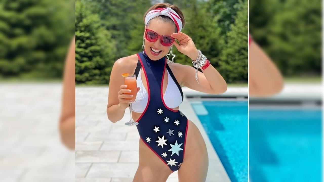 Imagen Principal de Nota: Thalía celebró la Independencia de Estados Unidos con espectaculares fotos en traje de baño
