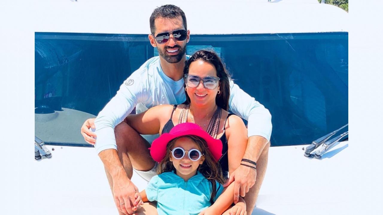 Imagen Principal de Nota: Toni Costa rompió el silencio sobre el viaje a Italia con Adamari López y su hija, y mandó esta clara advertencia