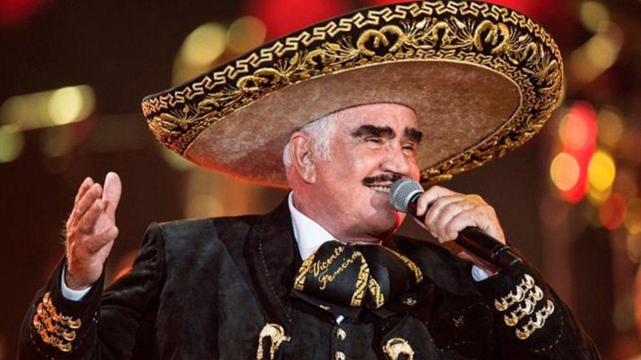 Imagen Principal de Nota: Vicente Fernández es ingresado al hospital tras sufrir accidente ¡Aquí los detalles!