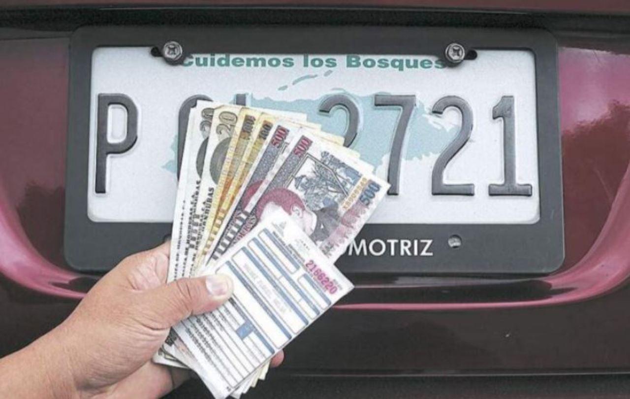 Imagen Principal de Nota: Hondureños podrán pagar sin multa matrícula vehicular (terminaciones 2 y 3) hasta el 1 de septiembre