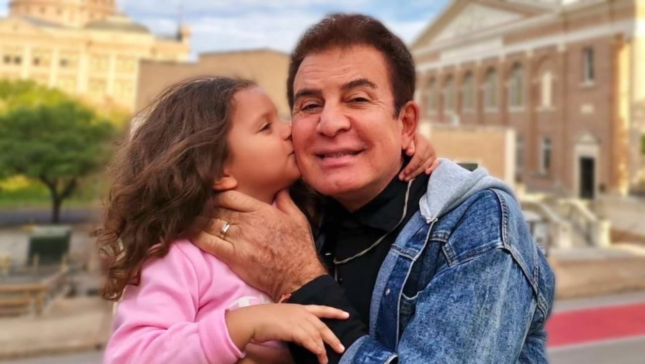Imagen Principal de Nota: Salvador Nasralla conmovió a todos con este mensaje para su hija Alicia Victoria en el Día del Niño