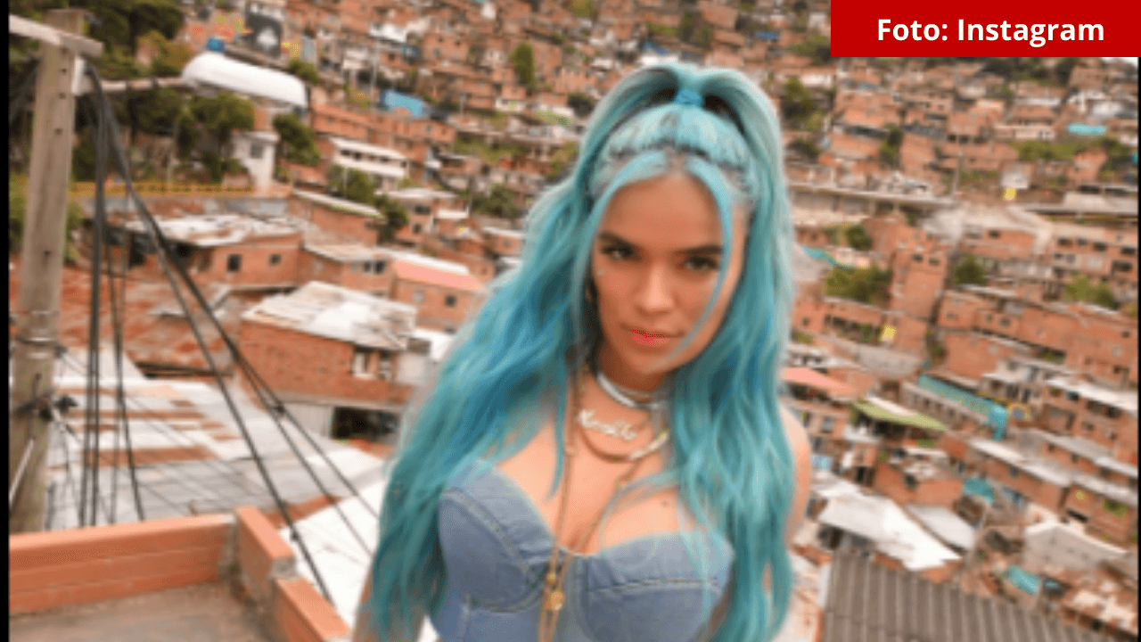 Imagen de Karol G muestra su impresionante abdomen  plano, ¡este es su gran secreto!