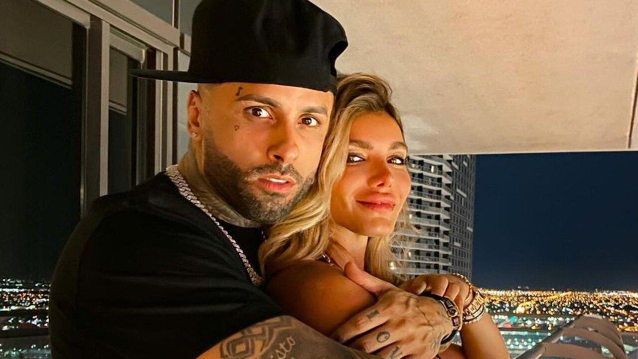 Imagen Principal de Nota: Nicky Jam revela que conoció a su novia cuando llegó como clienta a su restaurante en Miami