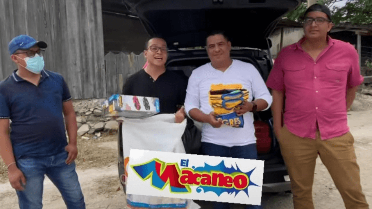 Imagen Principal de Nota: Entre risas y alegría: Erik Chavarría y staff del Macaneo se unen para alegrar la Navidad a un grupo de niños