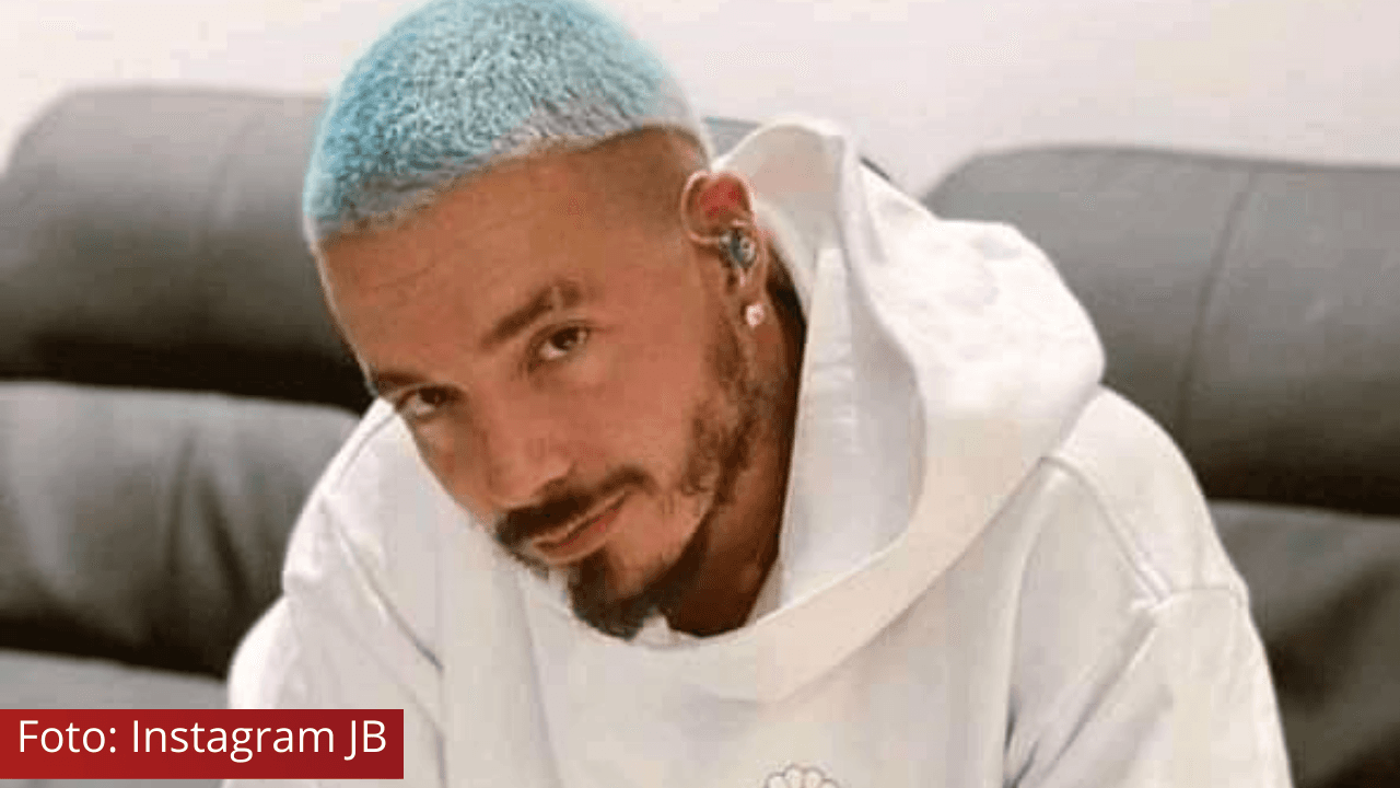 Imagen Principal de Nota: J Balvin sorprende a seguidores al lucir una larga cabellera rubia y un extravagante look