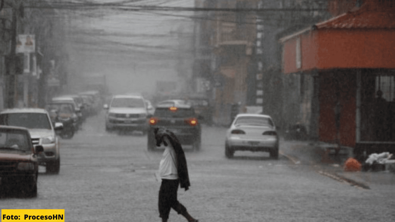 Imagen Principal de Nota: Alerta por fuertes lluvias y lloviznas para las próximas 24 horas en estos departamentos de Honduras