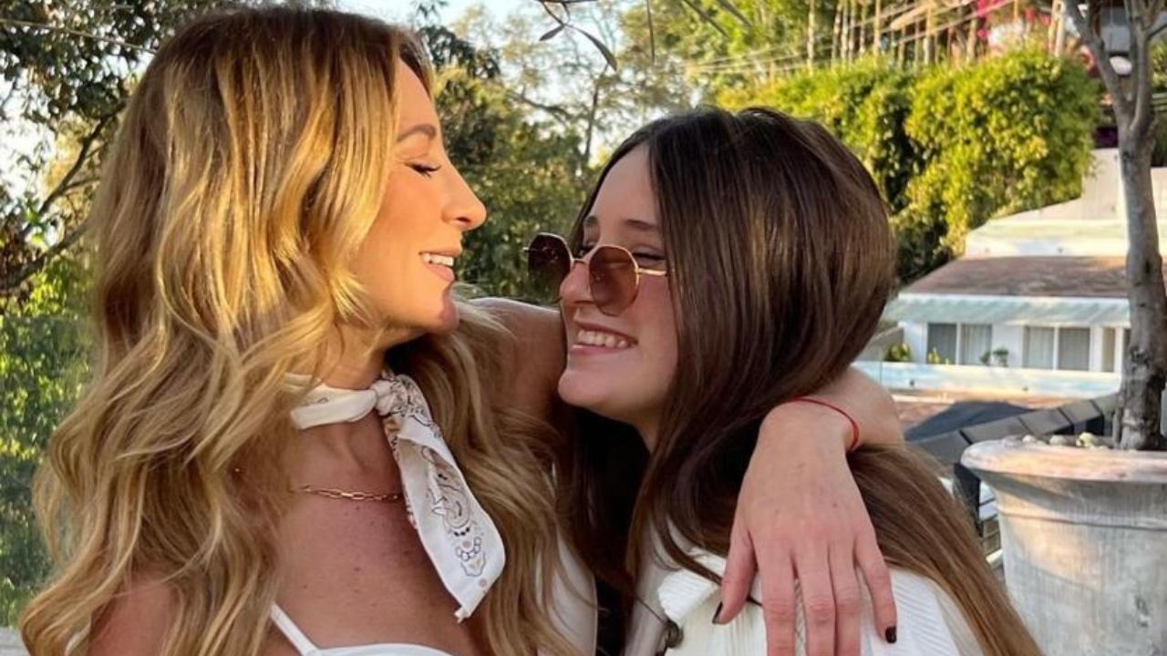 Imagen Principal de Nota: Hija de Geraldine Bazán se 'tatuó en el rostro'  en honor a Bad Bunny