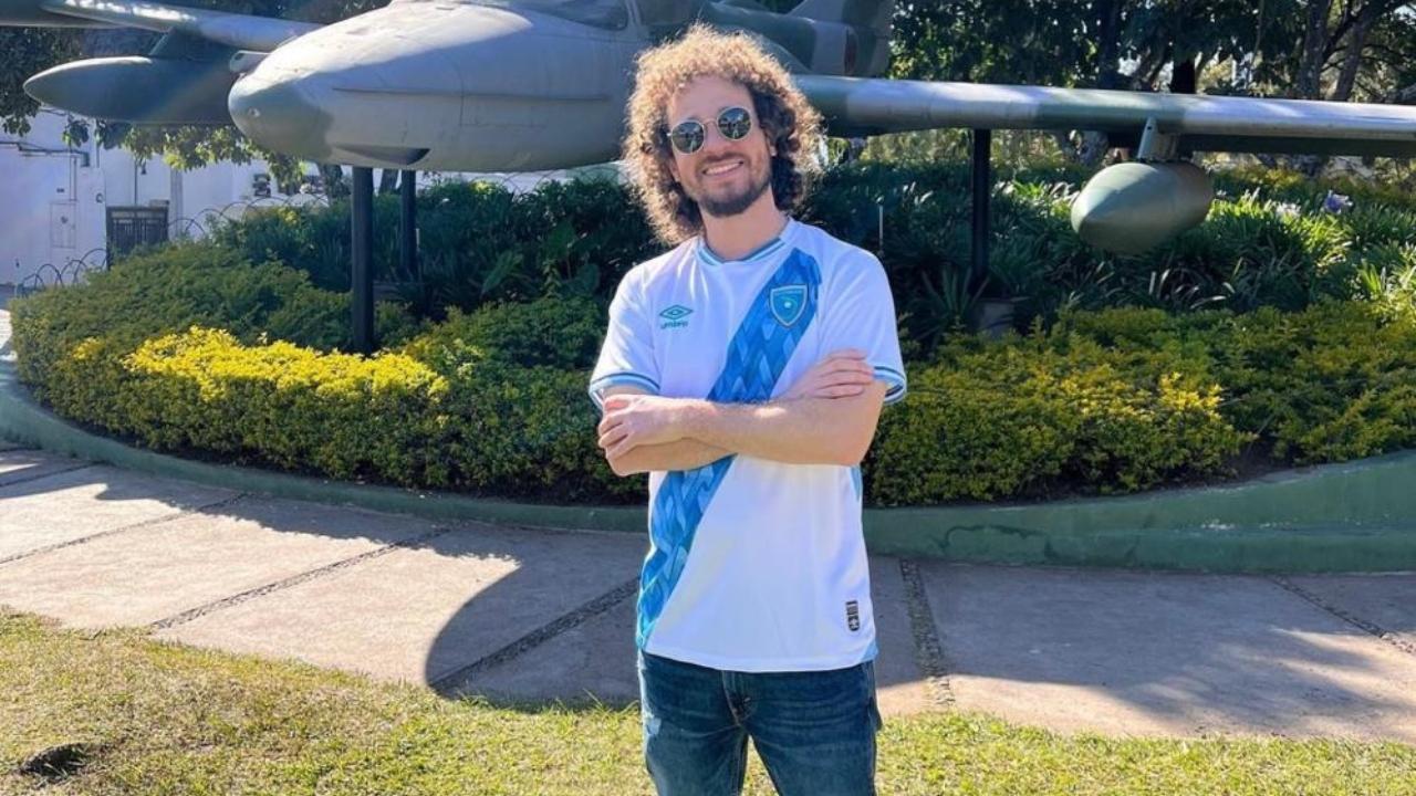 Imagen Principal de Nota: Luisito Comunica escucha el consejo de Leonel Villanueva y aprende a bailar punta