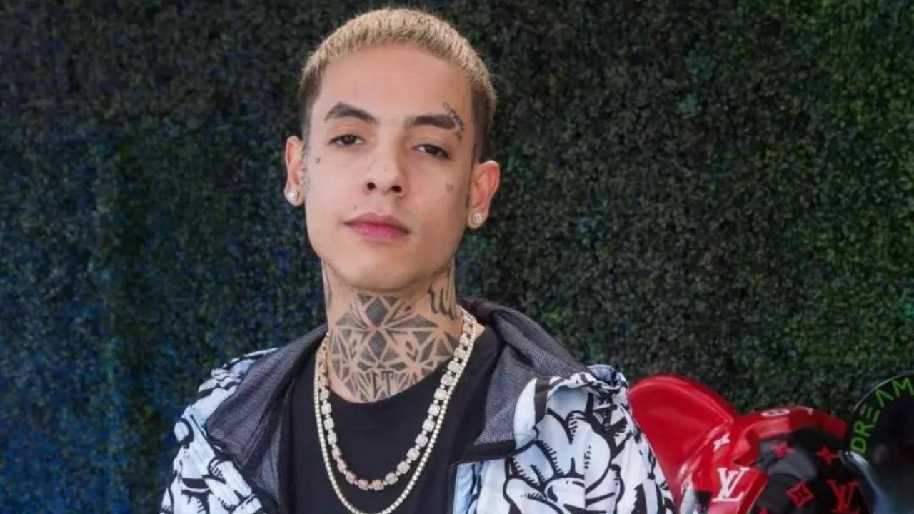 Imagen Principal de Nota: Natanael Cano rompió en llanto tras recordar a este artista