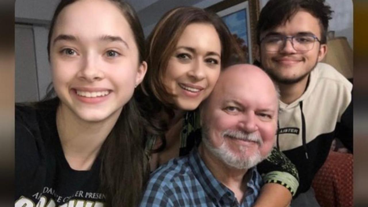 Imagen Principal de Nota: Así cambió la vida de Neida Sandoval y su esposo días después de que nacieran sus mellizos