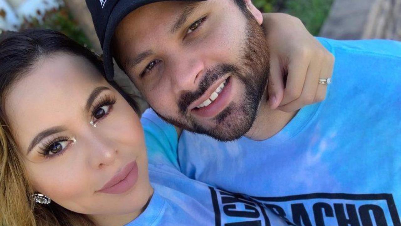 Imagen de '¿Tenías panty?', Jorge Cordero publica la conversación que causó su separación de Lipstikfables