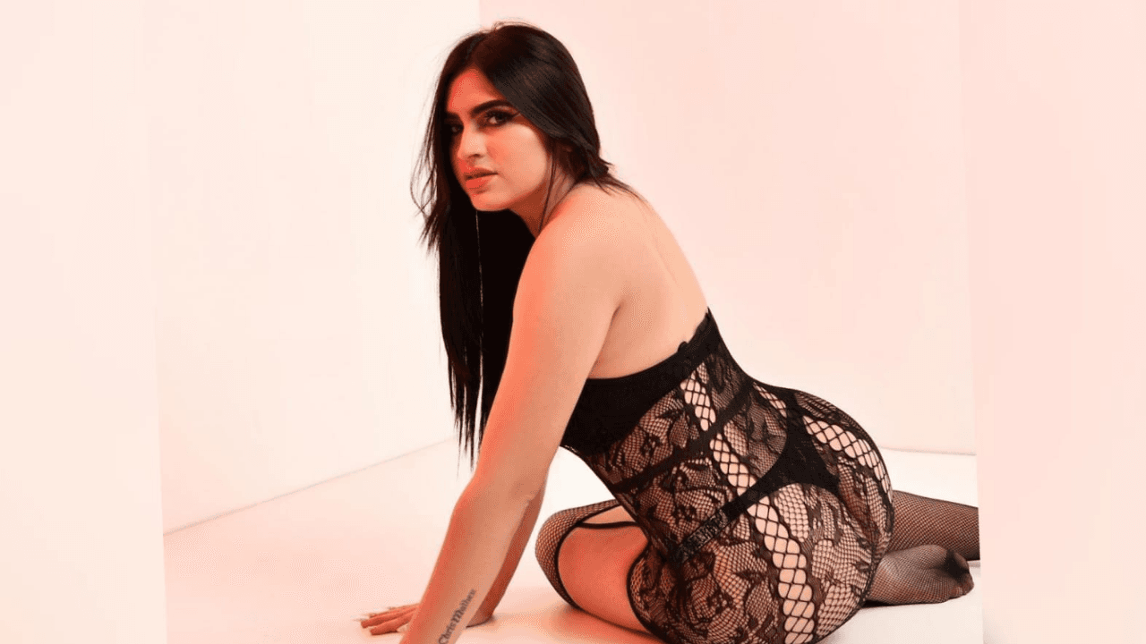 Imagen Principal de Nota: Roxanna Somoza eleva la temperatura en redes  con sensuales vídeos y fotos