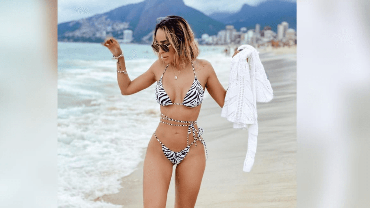 Imagen Principal de Nota: Manelyk González eleva la temperatura con fotos en traje de baño