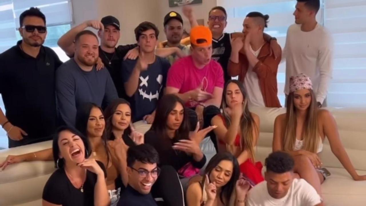 Imagen Principal de Nota: Lipstickfables y su grupo de amigos regalarán 1,800 dólares ¡Así puedes participar!