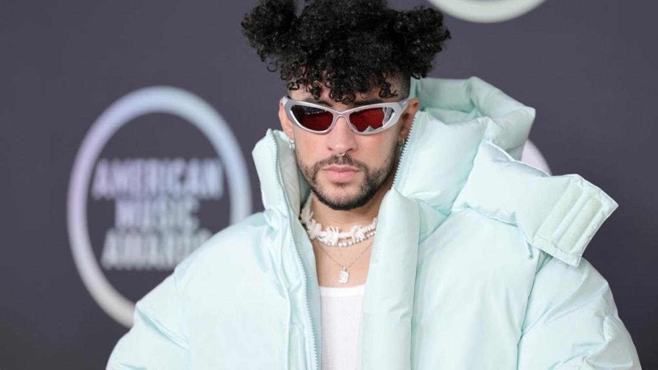 Imagen de Fanática se alocó y terminó semidesnuda haciendo twerking en concierto de Bad Bunny
