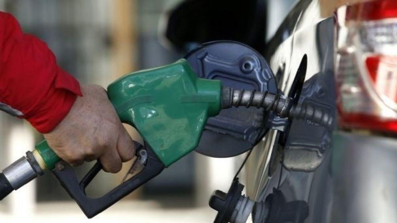 Imagen Principal de Nota: Anuncian rebaja de combustibles para Semana Santa