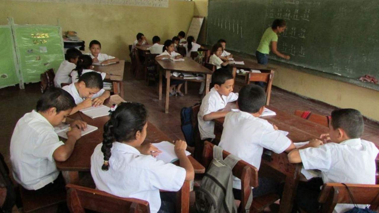Imagen Principal de Nota: Confirman fecha para el regreso a clases presenciales en Honduras